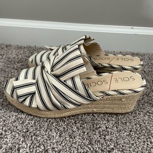 Worn a few times, great condition